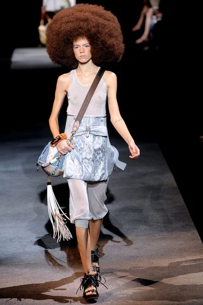 Look 52